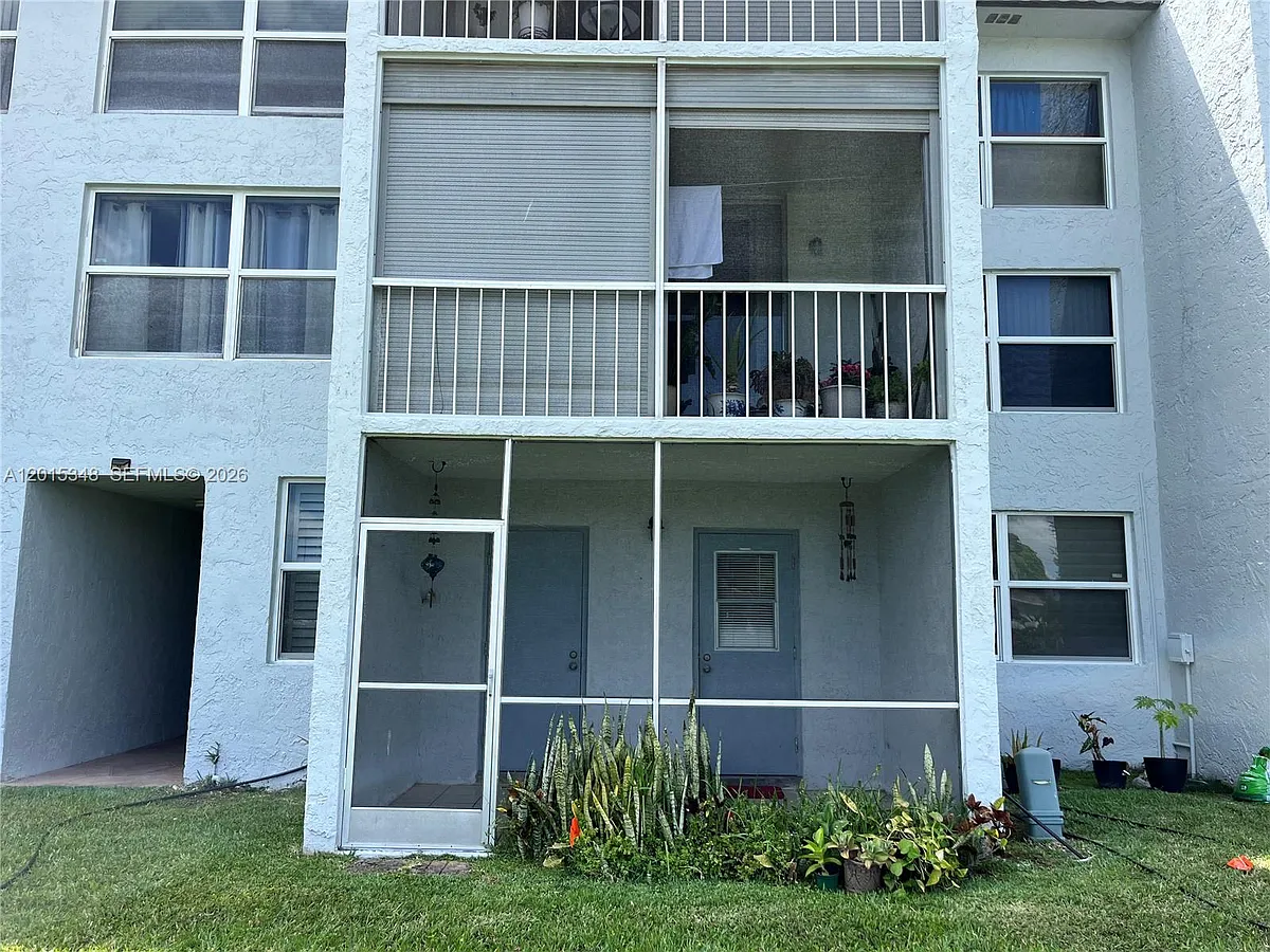 Building Photo - 6550 Royal Palm Blvd #105A