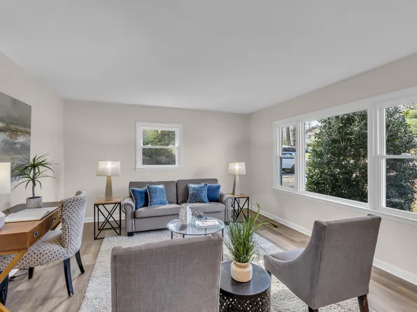 105 Sherry Ln, Dickson, TN 37055