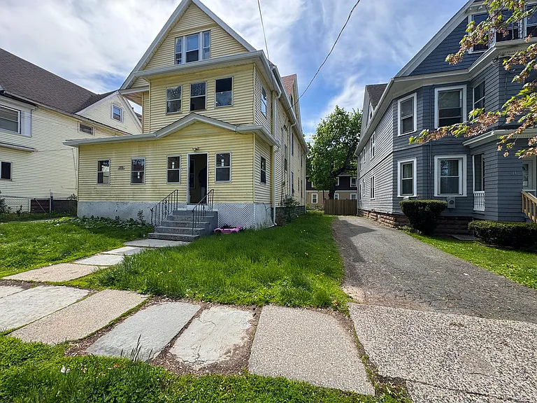 27-29 Norfolk St #1 — Photo 1