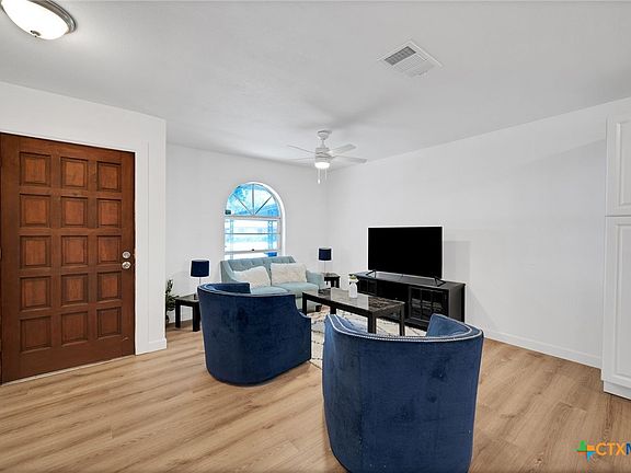 5th image of 5121 Wheatland St