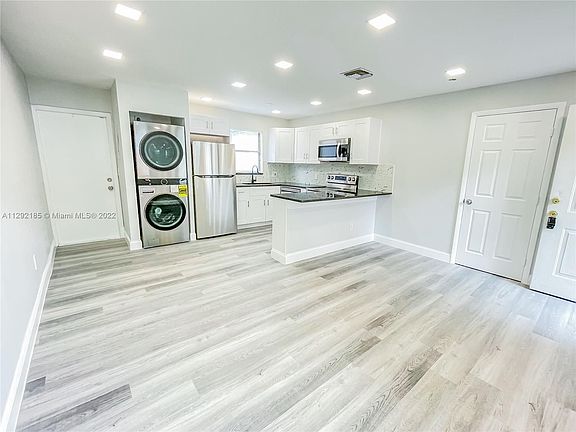 3rd image of 1848 My Place Ln