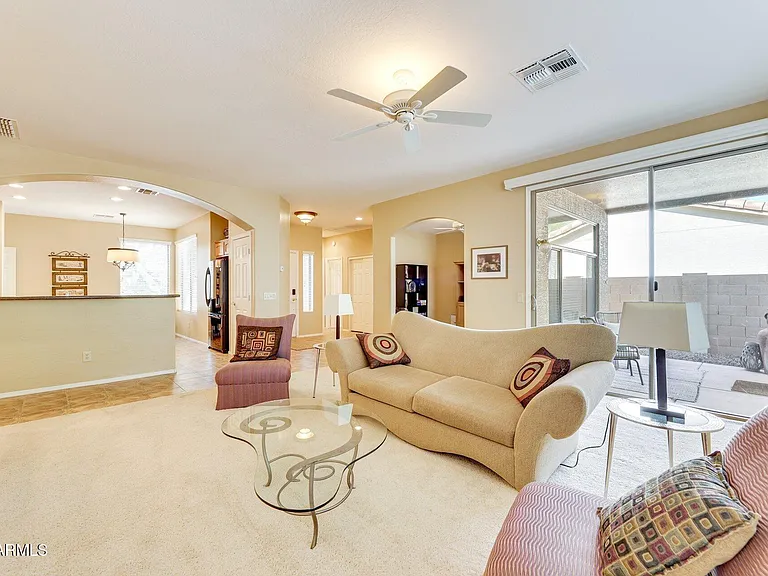 9746 E Coopers Hawk Dr — Photo 5
