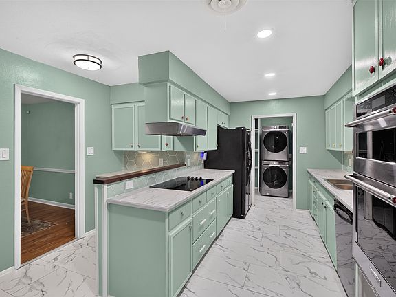 5th image of 1601 W Tucker Blvd