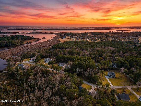 5th image of 113 Kings Harbor Drive