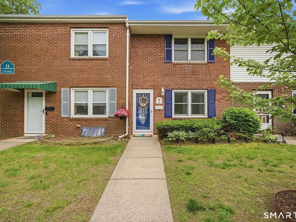 1st image of 11 Lakeside Drive #18
