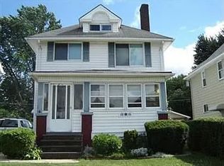 3919 Maplecrest Ave, Parma, OH 44134