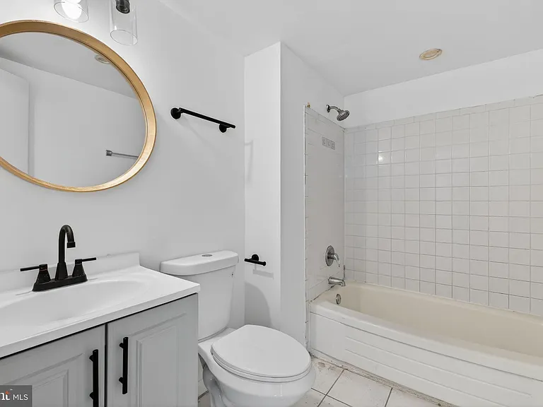 16 S Van Dorn St #506 — Photo 22