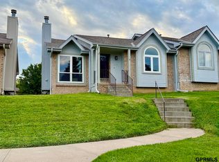 12722 S 28th Ave, Bellevue, NE 68123