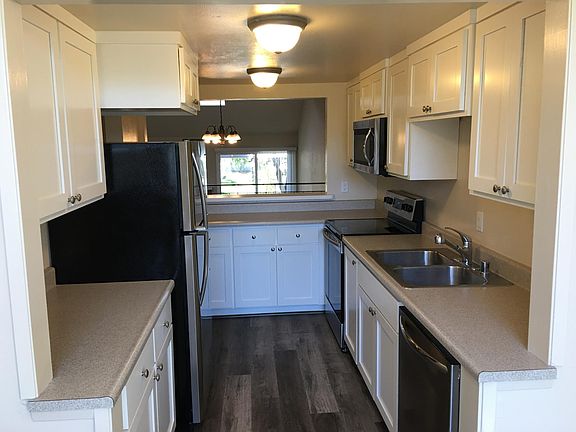 Kitchen with Breakfast Nook