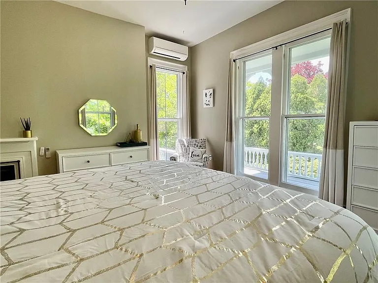 541 Bellevue Ave #4 — Photo 24