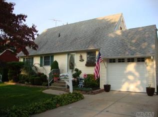 1767 Rose St, Merrick, NY 11566