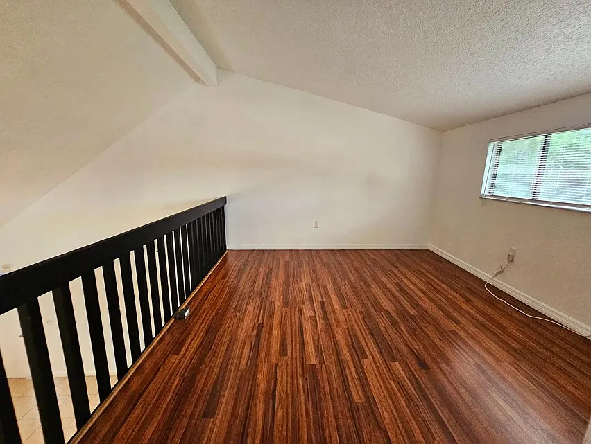 2154 Bradford St Apt 226 - Apt 226 — Photo 4