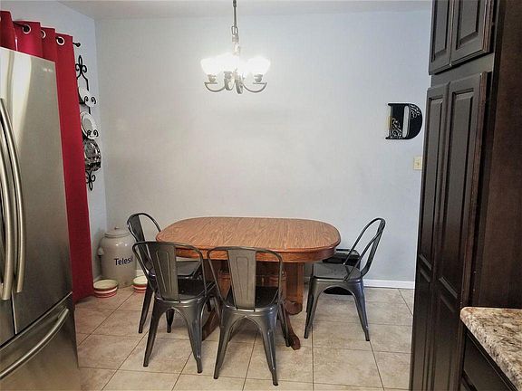 5th image of 633 1st Ave