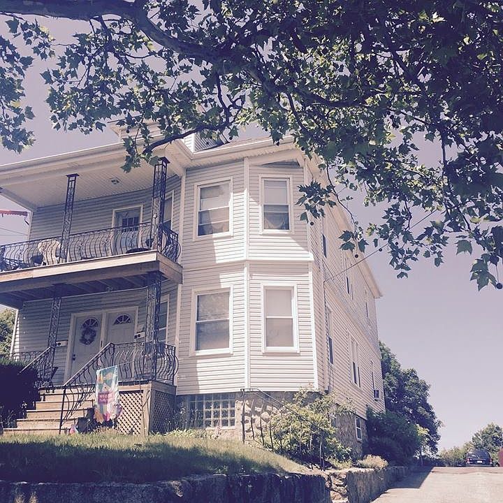 2nd image of 535 Nash Rd