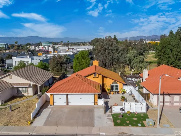 25284 Shadescale Dr, Murrieta, CA 92563