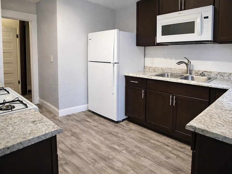 1212 Como Ave SE #3