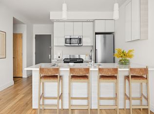550 W 54th St APT 1431, New York, NY 10019