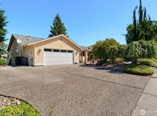 3708 W 8th St, Anacortes, WA