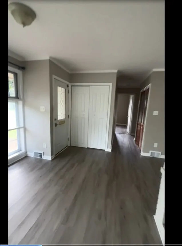 3 bed, 1404 sqft, $2,890 — Photo 4