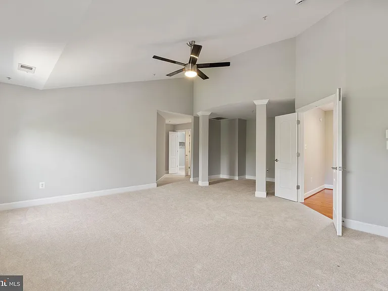 15436 Symondsbury Way — Photo 25