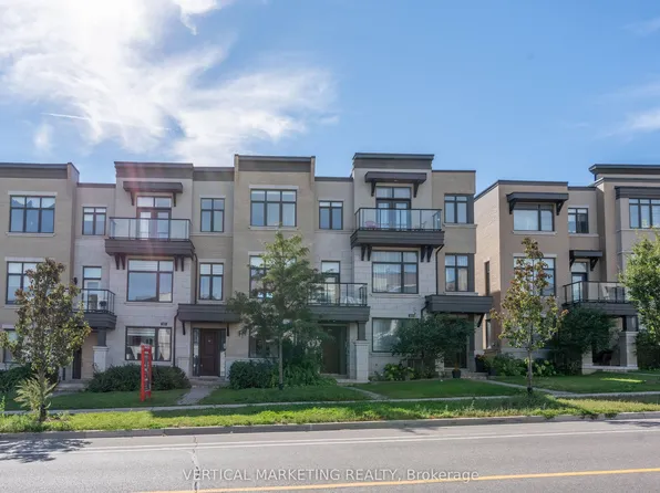 587 Marc Santi Blvd, Vaughan, ON L6A 4Z8