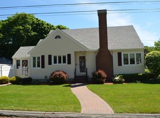 83 Hawes Ave, Wakefield, MA 01880