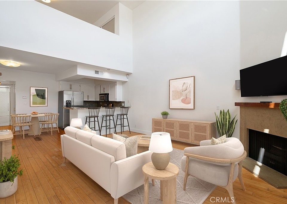 1st image of 1825 Selby Ave APT 205