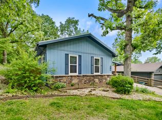 1 Blandford Ln, Bella Vista, AR 72715