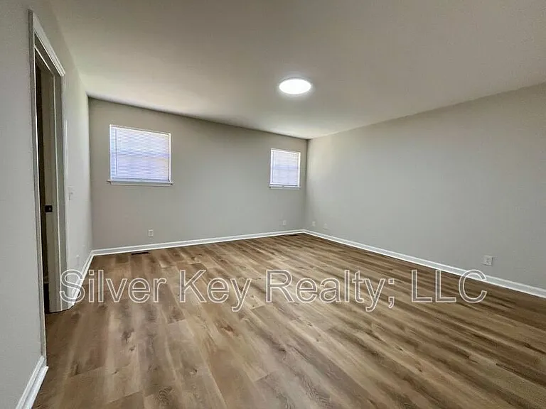 1719 Reed Rd — Photo 28