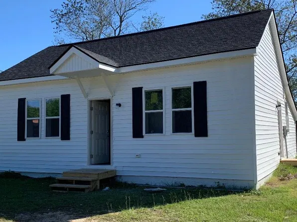 2341 Ruby Rd, Hartsville, SC 29550