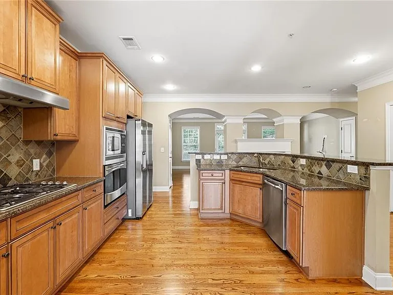 9040 Woodland Trl — Photo 10