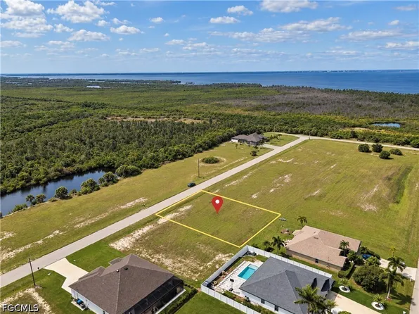 4715 NW 36th St, Cape Coral, FL 33993