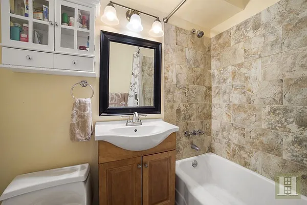 Rented by Halstead Real Estate | media 20