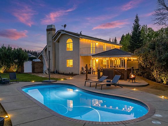 3rd image of 2192 Princeton Way