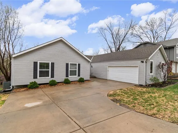 7400 N Granby Ave, Kansas City, MO 64151