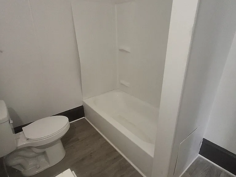 511 E Jackson St #2-1 — Photo 6
