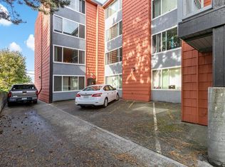 Ponderay, Seattle, WA 98105