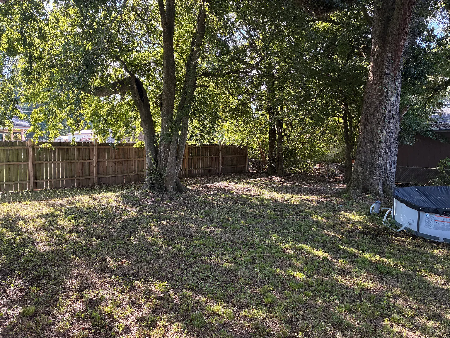 3 bed, 1300 sqft, $1,000 — Photo 4