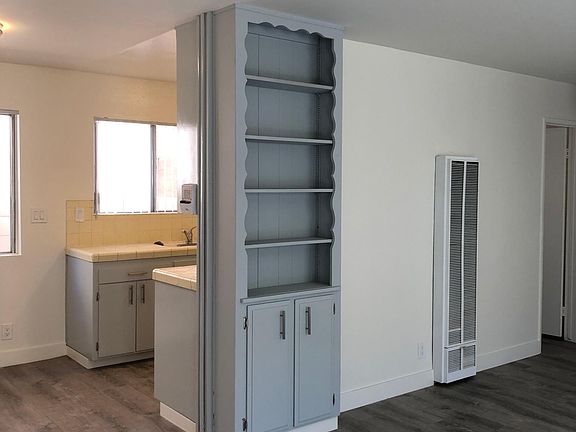 3rd image of 4443 Campus Ave APT 2