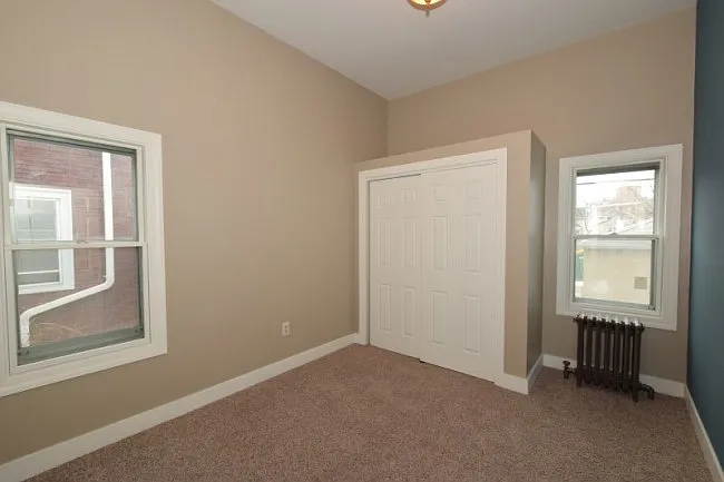 1668 N Van Buren St — Photo 15