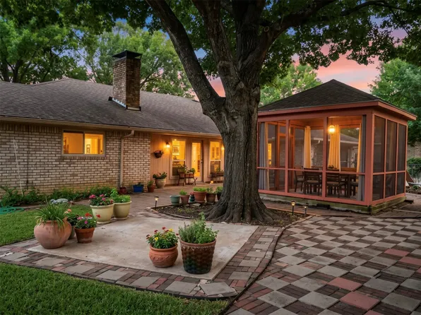1442 Marlene Pl, Desoto, TX 75115