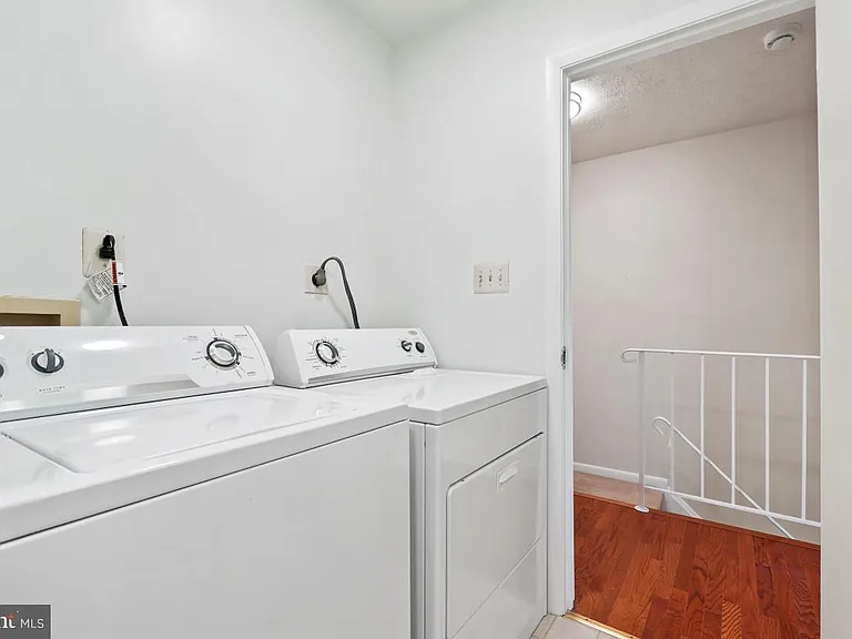 2 Chelmsford Ct — Photo 22