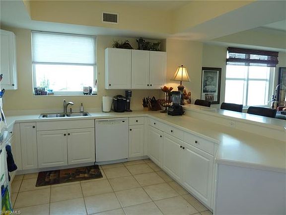 5th image of 2797 1st St APT 301