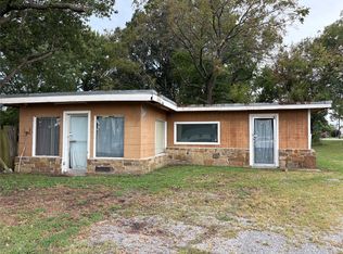 712 S 3rd St, Porter, OK 74454