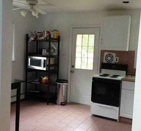5th image of 1888 Feuereisen Ave