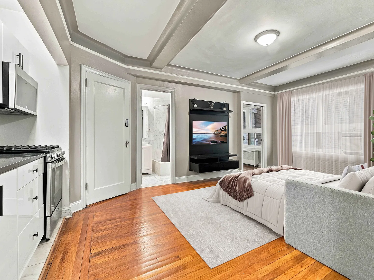 227 East 57th Street — Photo 2