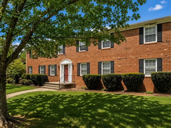 309 Loudon Rd APT 414, Blacksburg, VA 24060