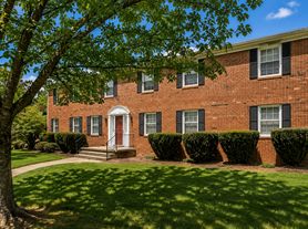 309 Loudon Rd