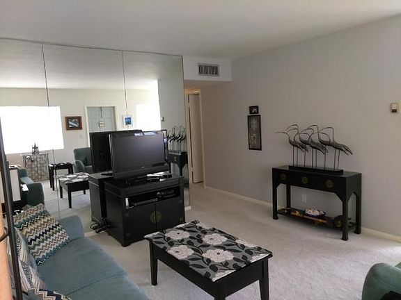 3rd image of 3120 Lake Osborne Dr APT 206