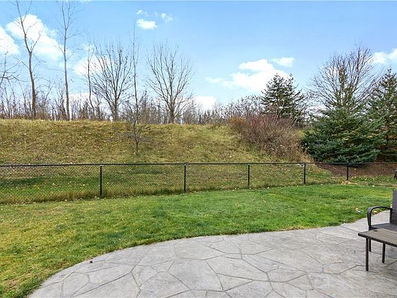 4th image of 41 Barkwood Ln